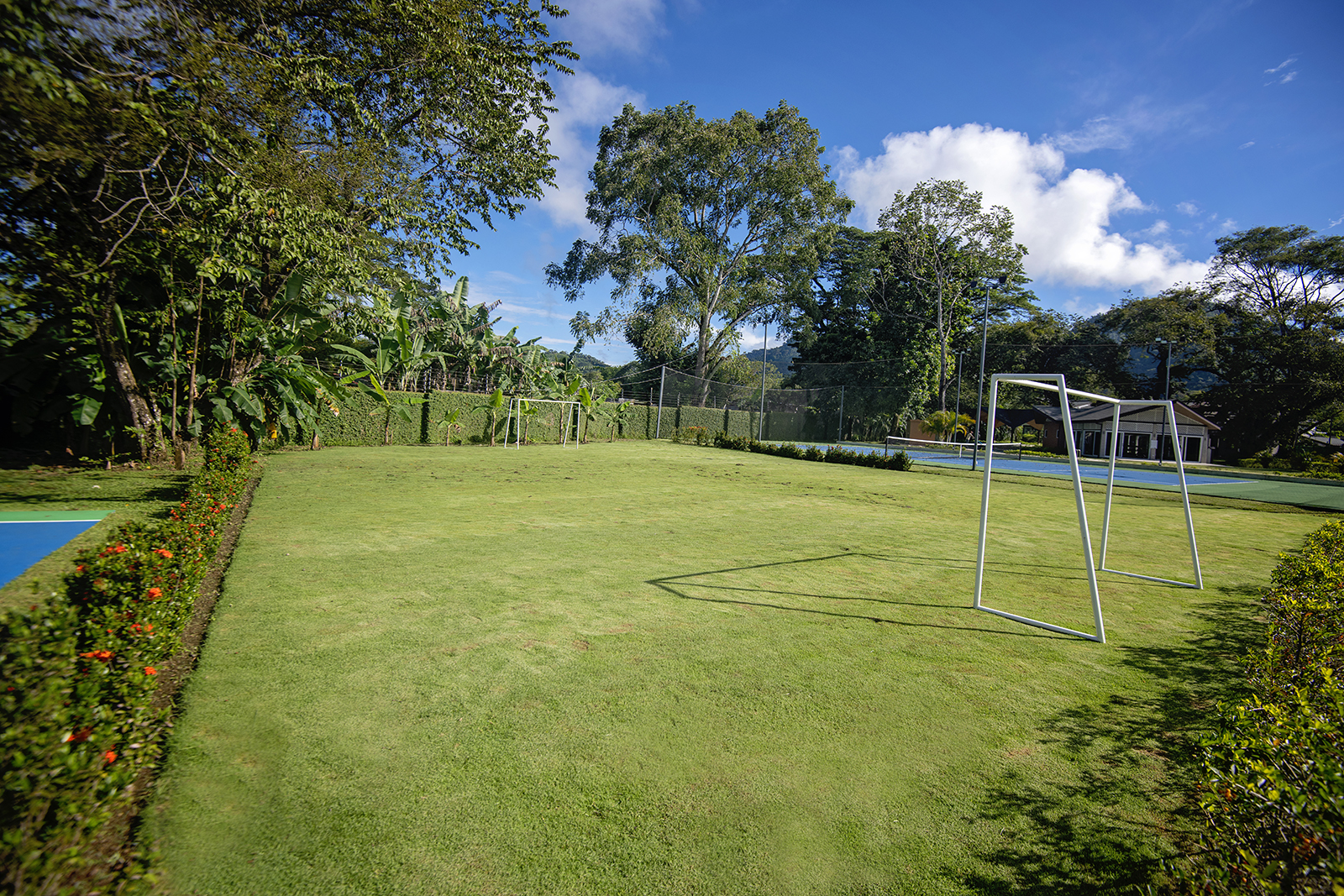 4 bed Single Family Homes For Sale in Jaco, Puntarenas - thumb 27