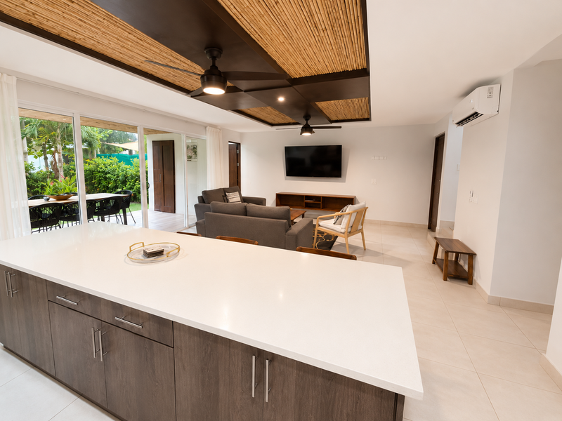 4 bed Single Family Homes For Sale in Jaco, Puntarenas - 1