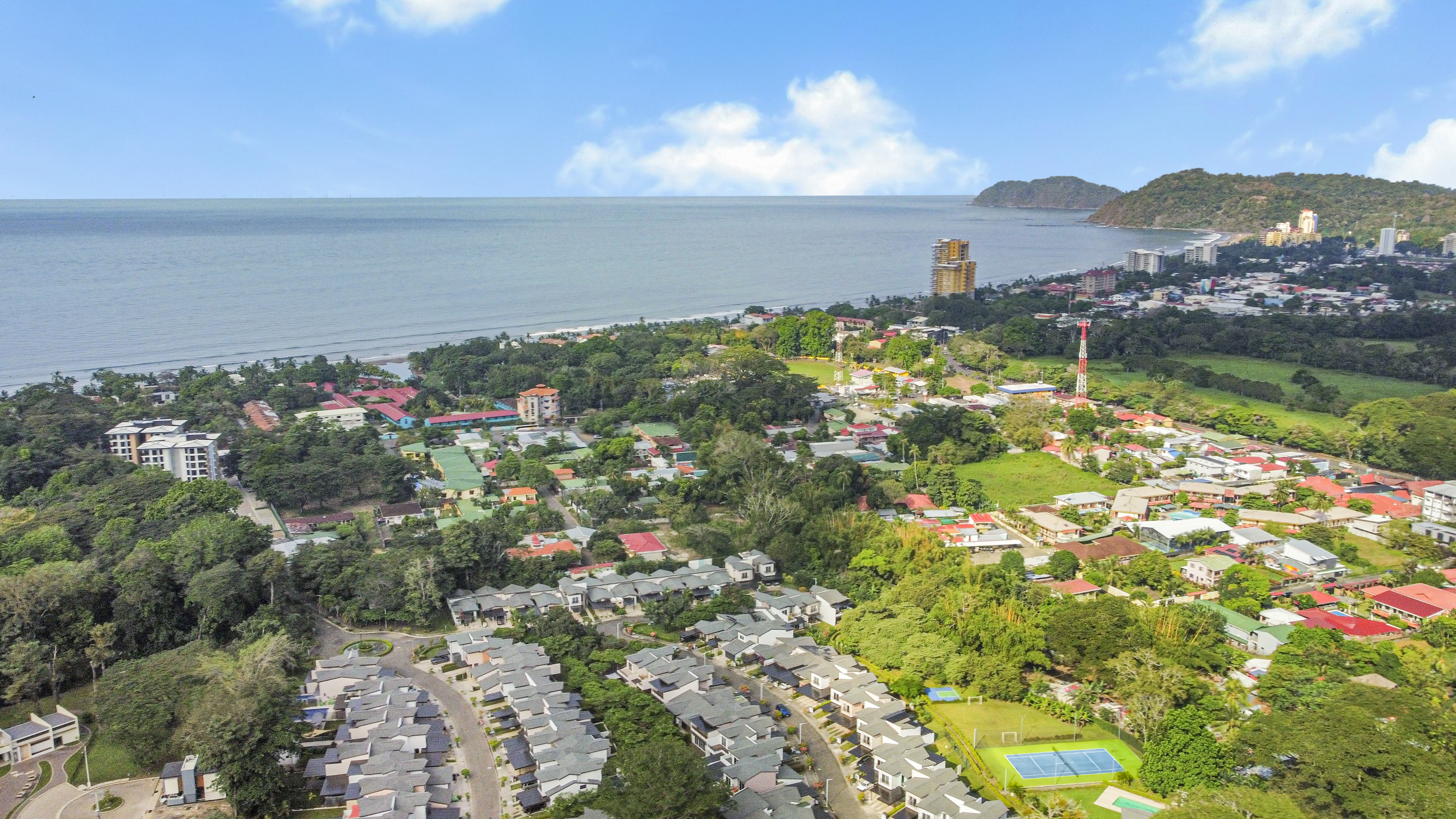 4 bed Single Family Homes For Sale in Jaco, Puntarenas - thumb 17