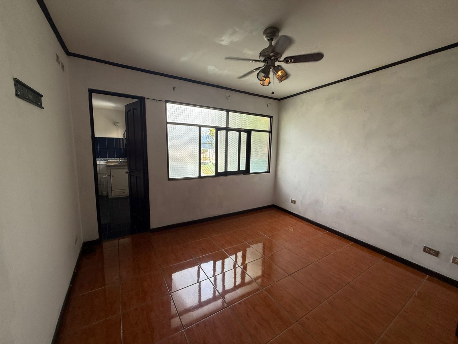 8 bed Single Family Homes For Sale in Moravia, San Jose - thumb 25