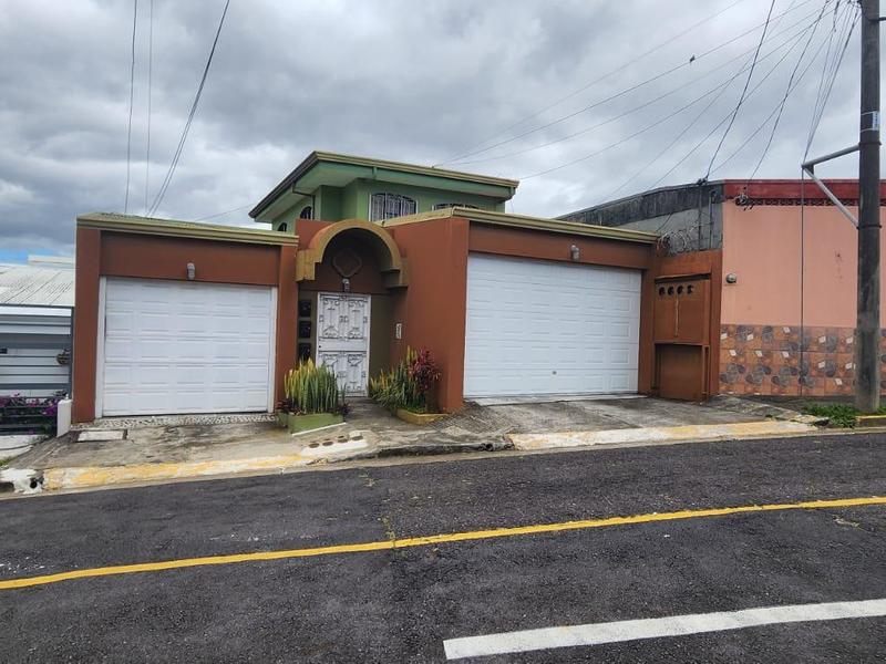 8 bed Single Family Homes For Sale in Moravia, San Jose - 1