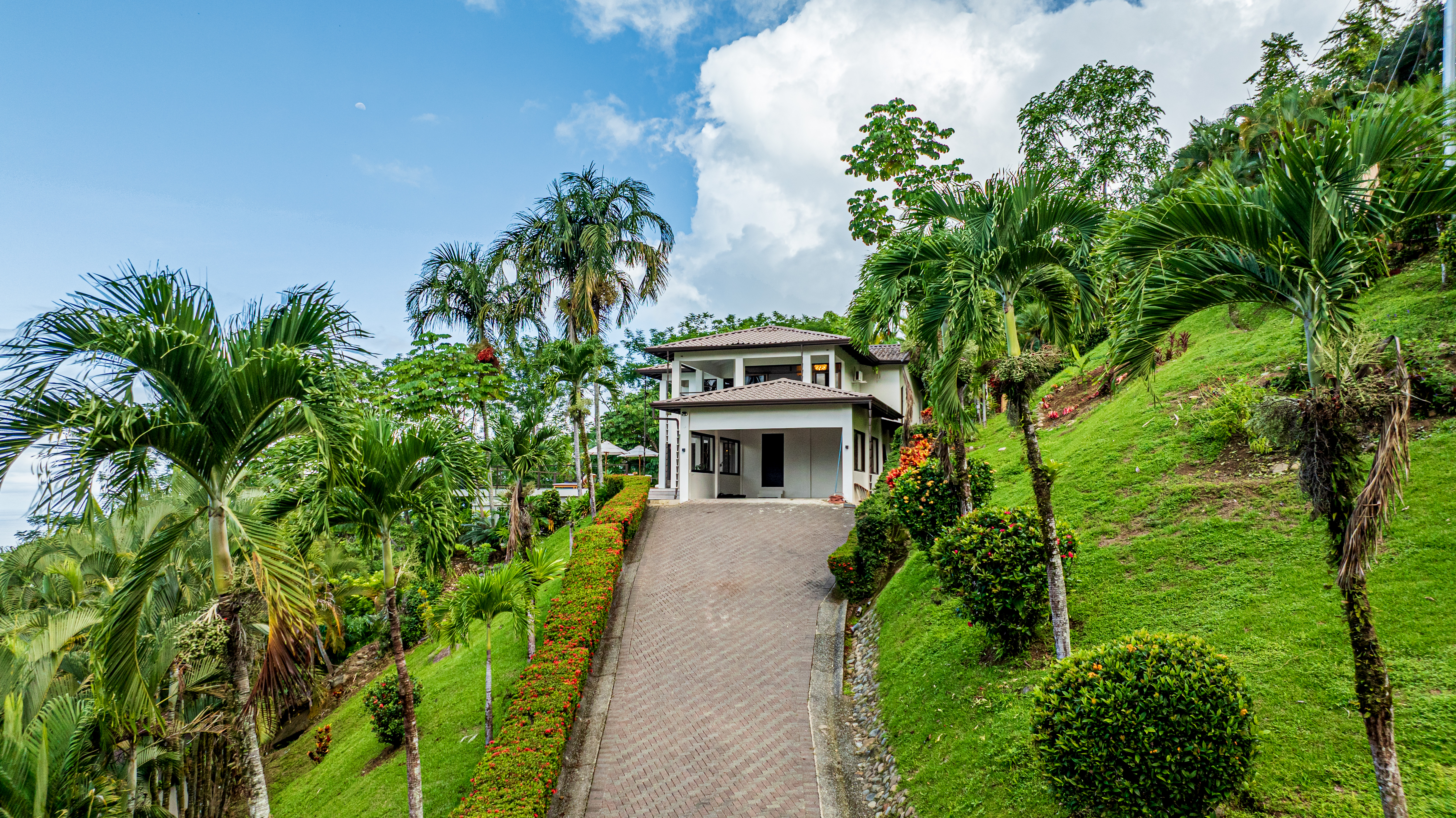 4 bed Single Family Homes For Sale in Uvita, Puntarenas - thumb 7