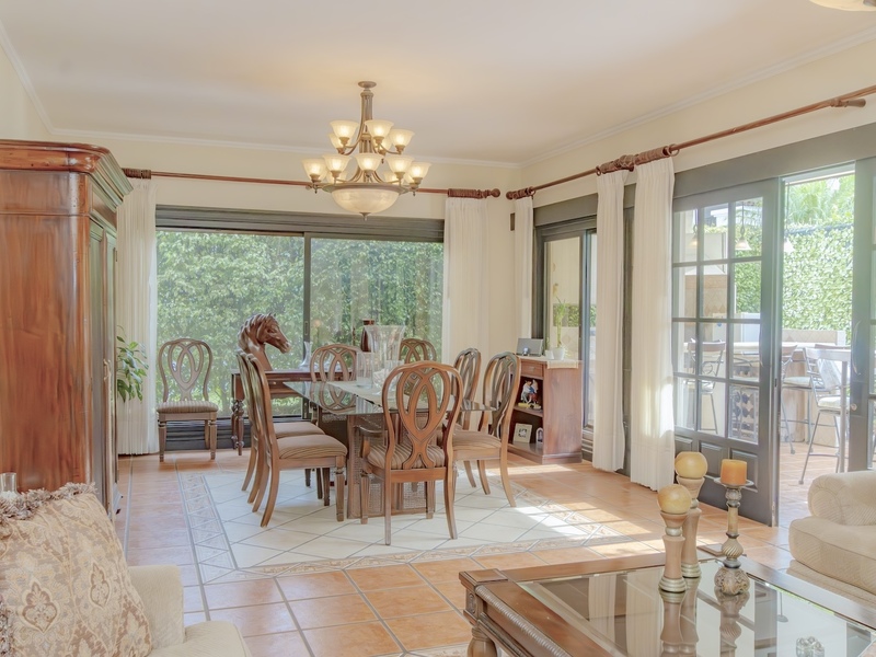 4 bed Single Family Homes For Sale in Santa Ana, San Jose - 1