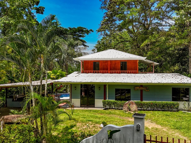 4 bed Single Family Homes For Sale in Ojochal, Puntarenas - 1