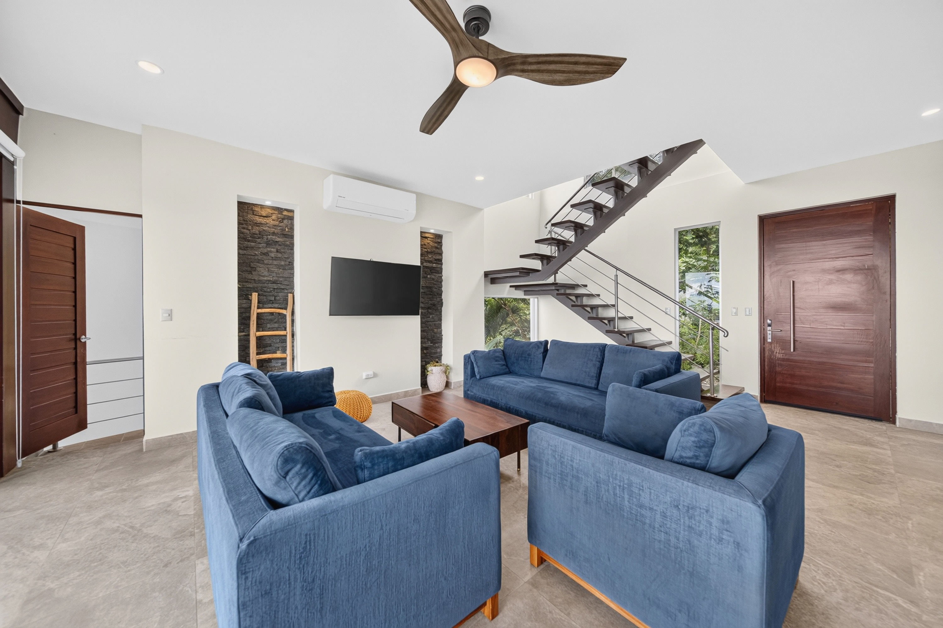 3 bed Single Family Homes For Sale in Quepos, Puntarenas - thumb 11