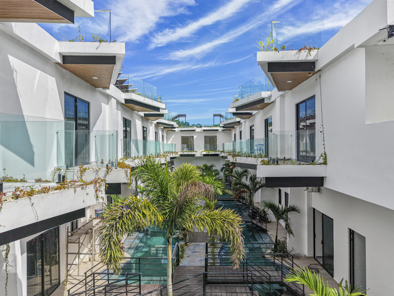 28 bed Hotel / Leisure For Sale in Herradura, Puntarenas - 1