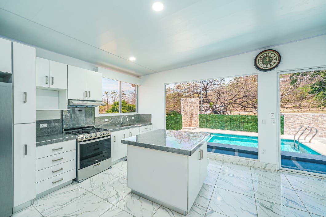 13 bed Single Family Homes For Sale in Santa Cruz, Guanacaste - thumb 21
