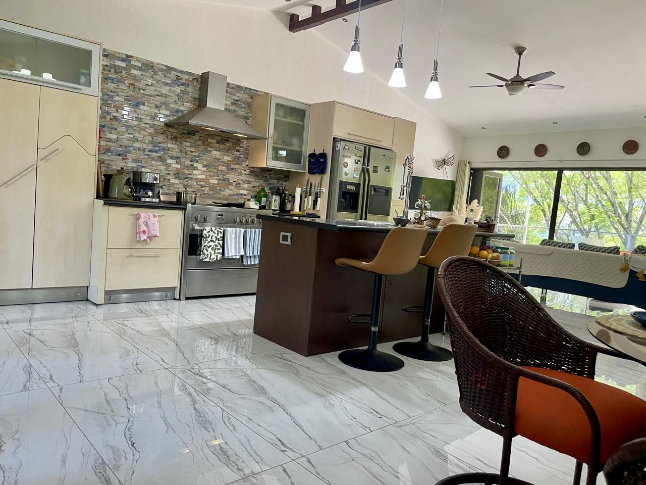 3 bed Single Family Homes For Sale in Ciudad Colon, San Jose - thumb 2