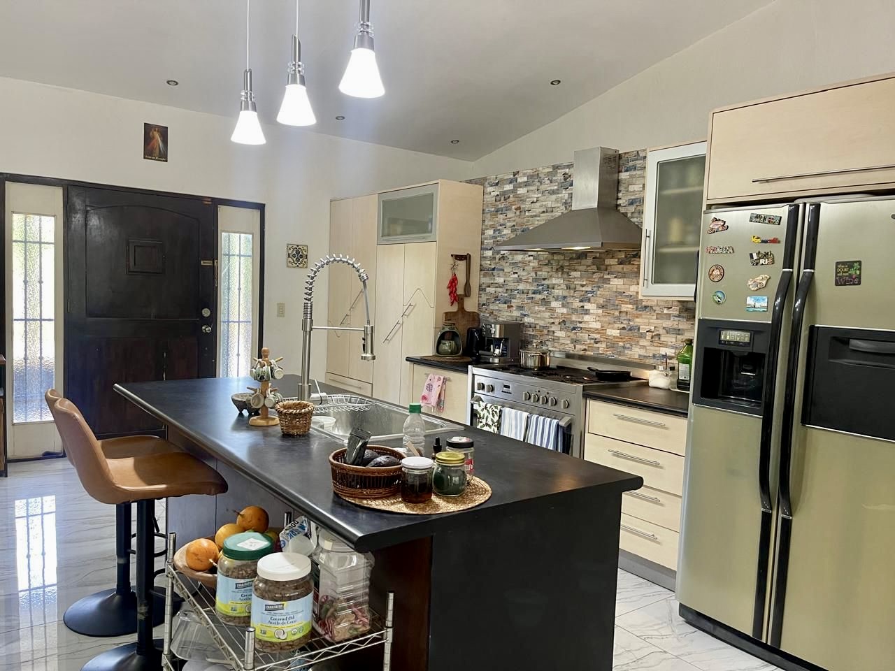 3 bed Single Family Homes For Sale in Ciudad Colon, San Jose - thumb 17