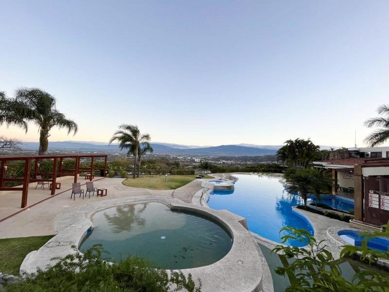2 bed Condo For Sale in Santa Ana, San Jose - 1