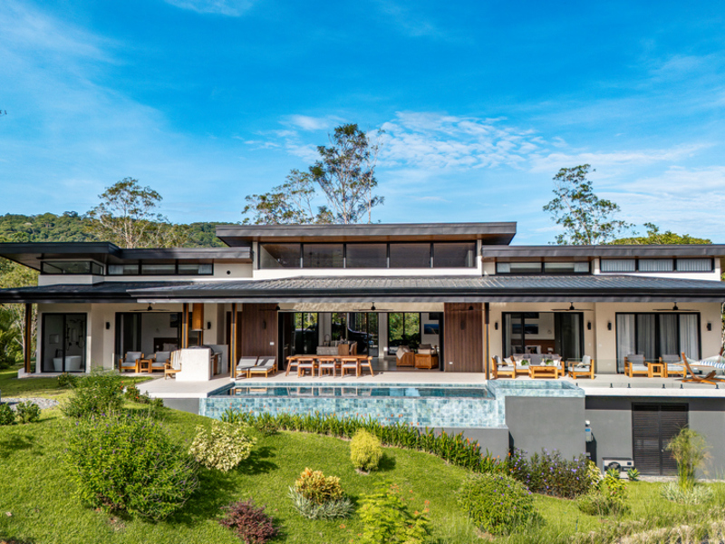 3 bed Single Family Homes For Sale in Dominical, Puntarenas - 1