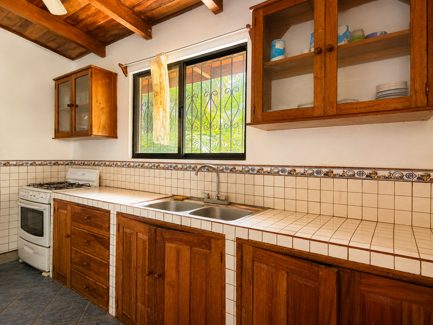 5 bed Single Family Homes For Sale in Samara, Guanacaste - thumb 4