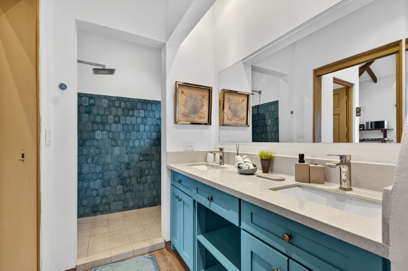 10 bed Single Family Homes For Sale in Playa Potrero, Guanacaste - thumb 25