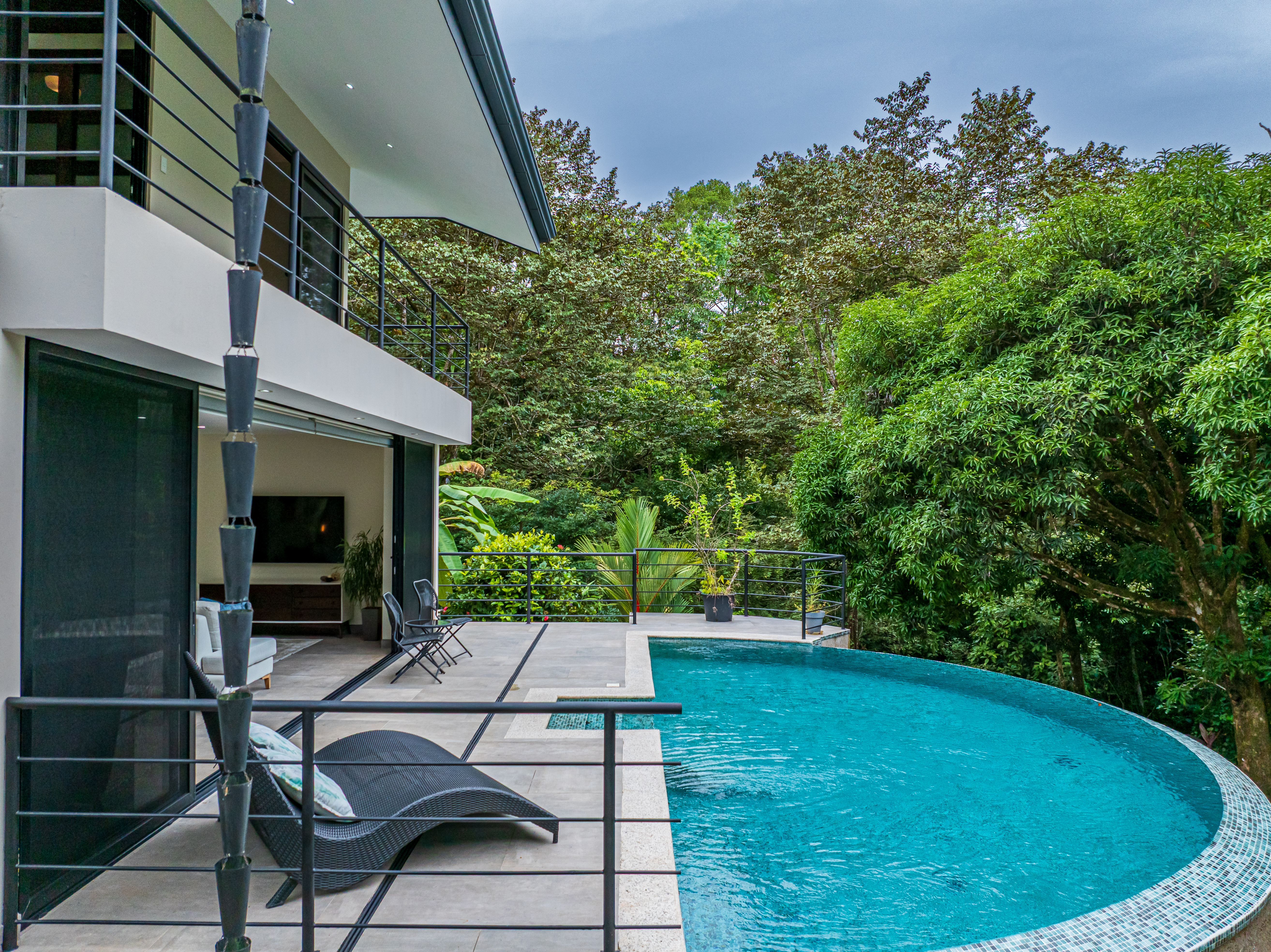 5 bed Single Family Homes For Sale in Ojochal, Puntarenas - thumb 7
