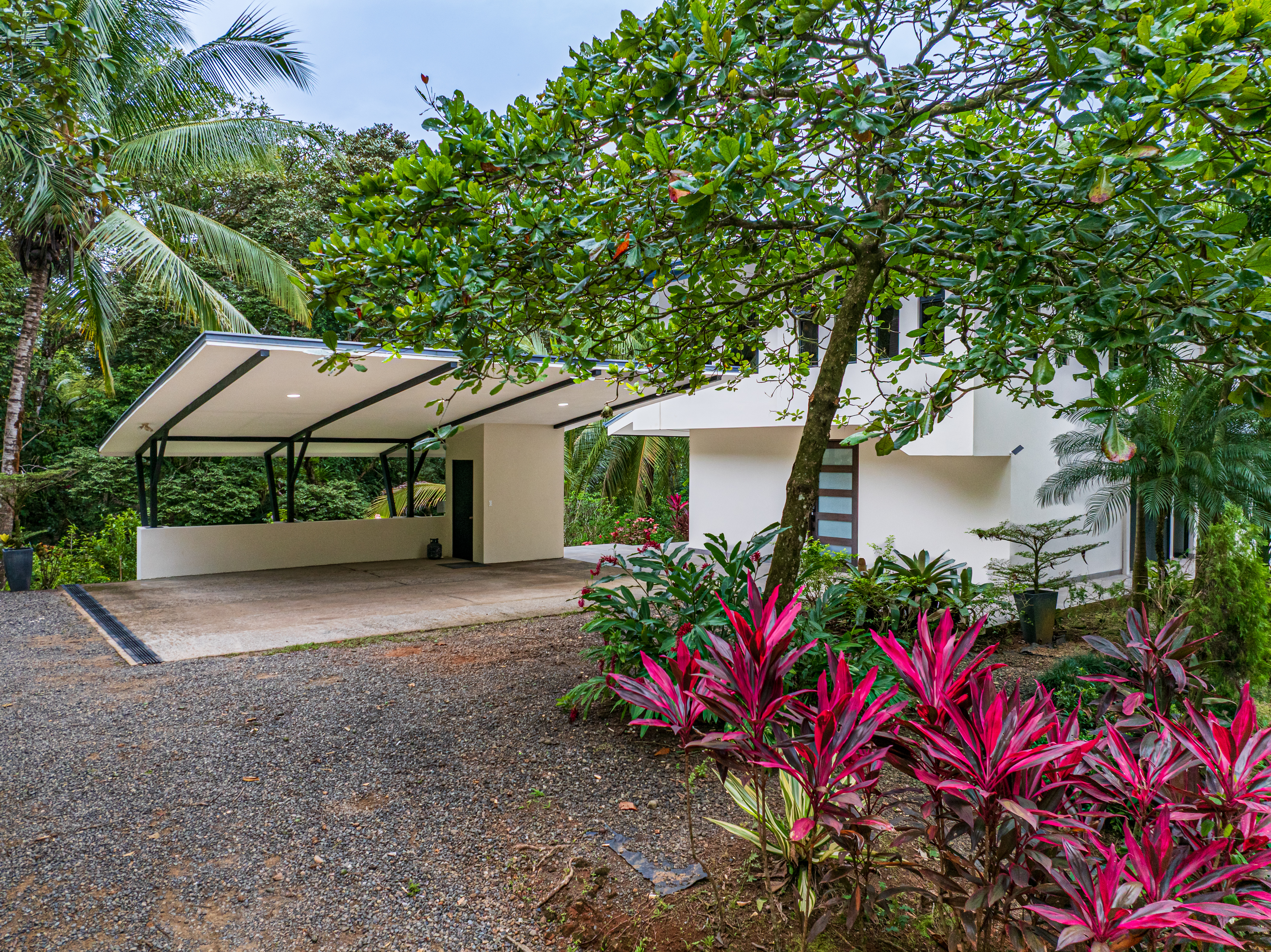 5 bed Single Family Homes For Sale in Ojochal, Puntarenas - thumb 28