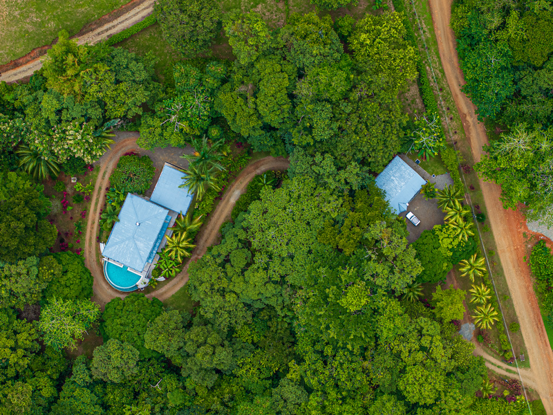 5 bed Single Family Homes For Sale in Ojochal, Puntarenas - photo 3