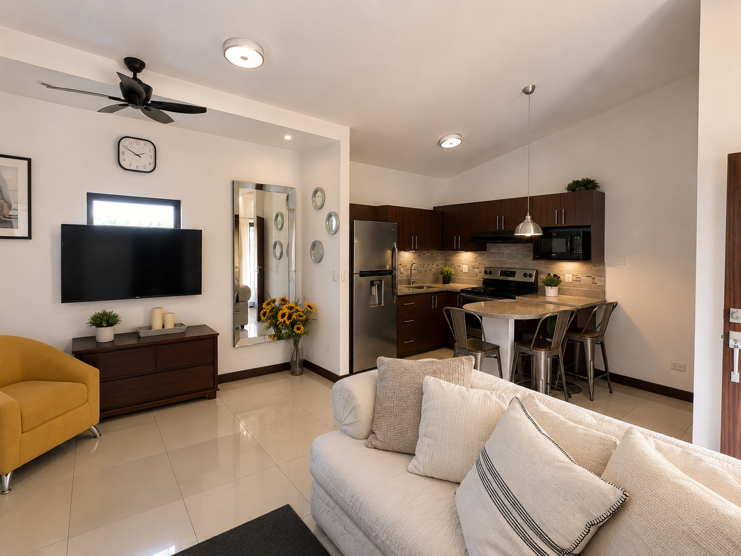 1 bed Condo For Sale in Pozos, San Jose - thumb 2