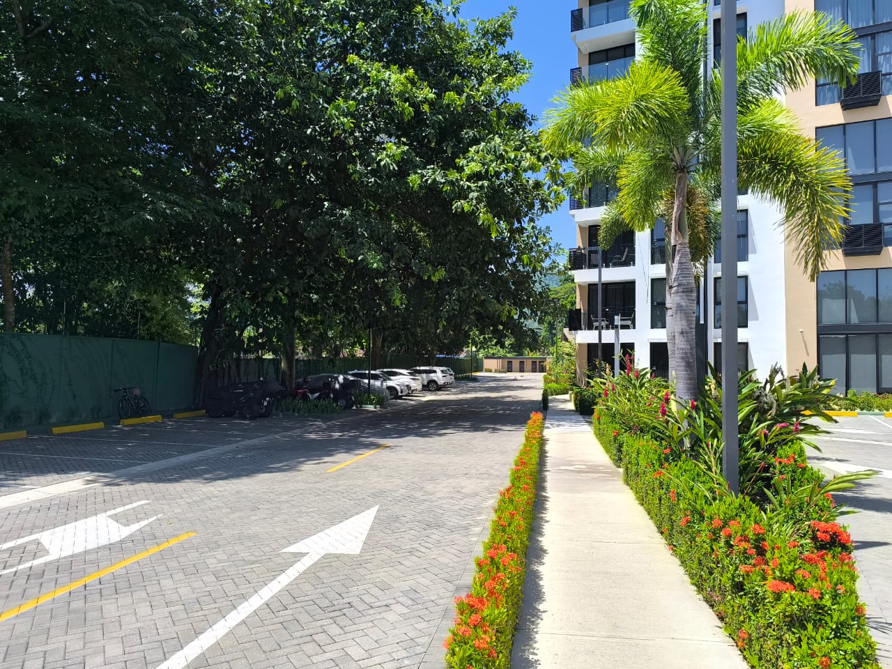 2 bed Condo For Sale in Jaco, Puntarenas - thumb 3
