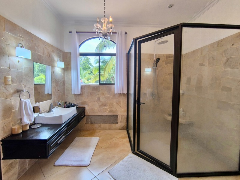 7 bed Single Family Homes For Sale in Atenas, Alajuela - photo 8