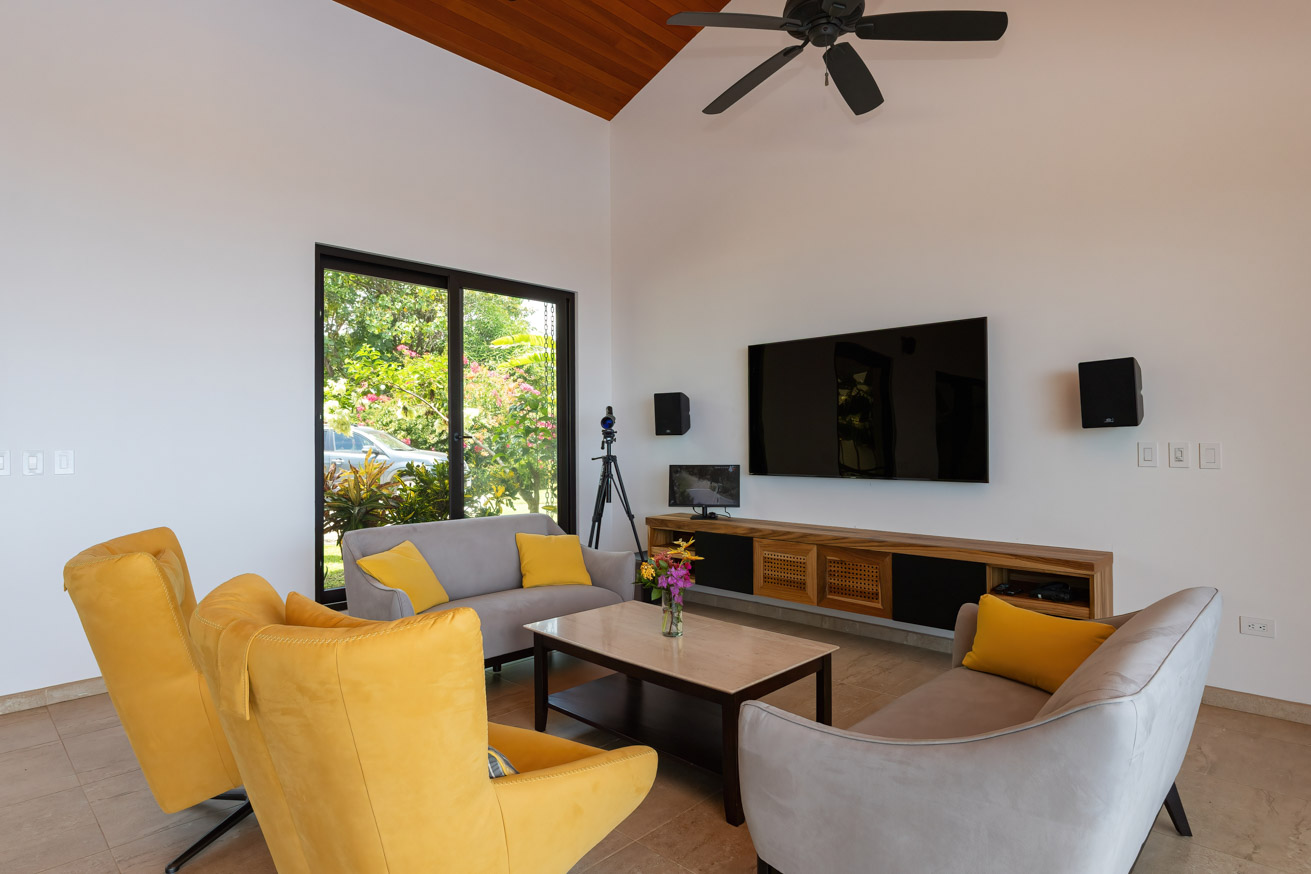 3 bed Single Family Homes For Sale in Ojochal, Puntarenas - thumb 7