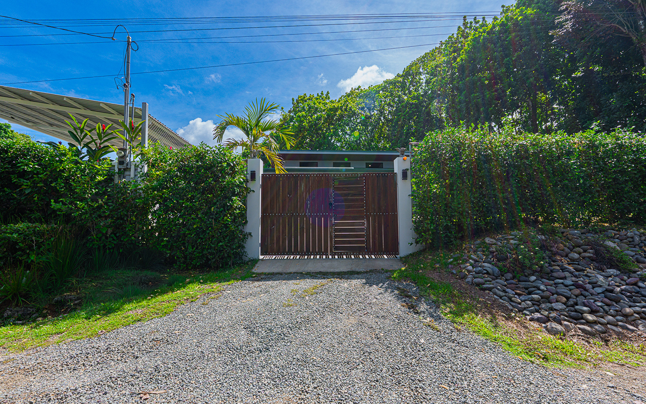 2 bed Single Family Homes For Sale in Uvita, Puntarenas - thumb 11
