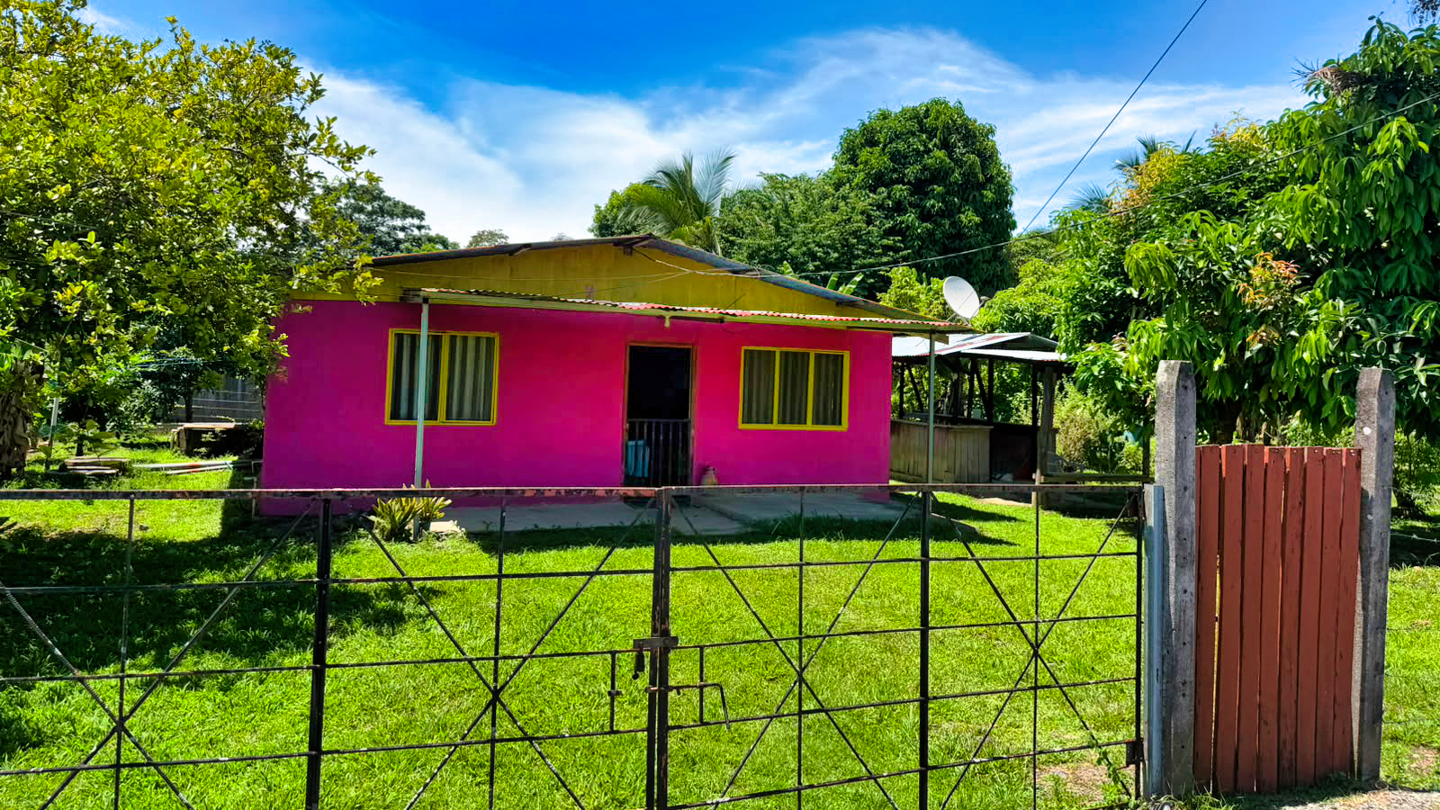 2 bed Single Family Homes For Sale in Puerto Viejo, Limón - thumb 2