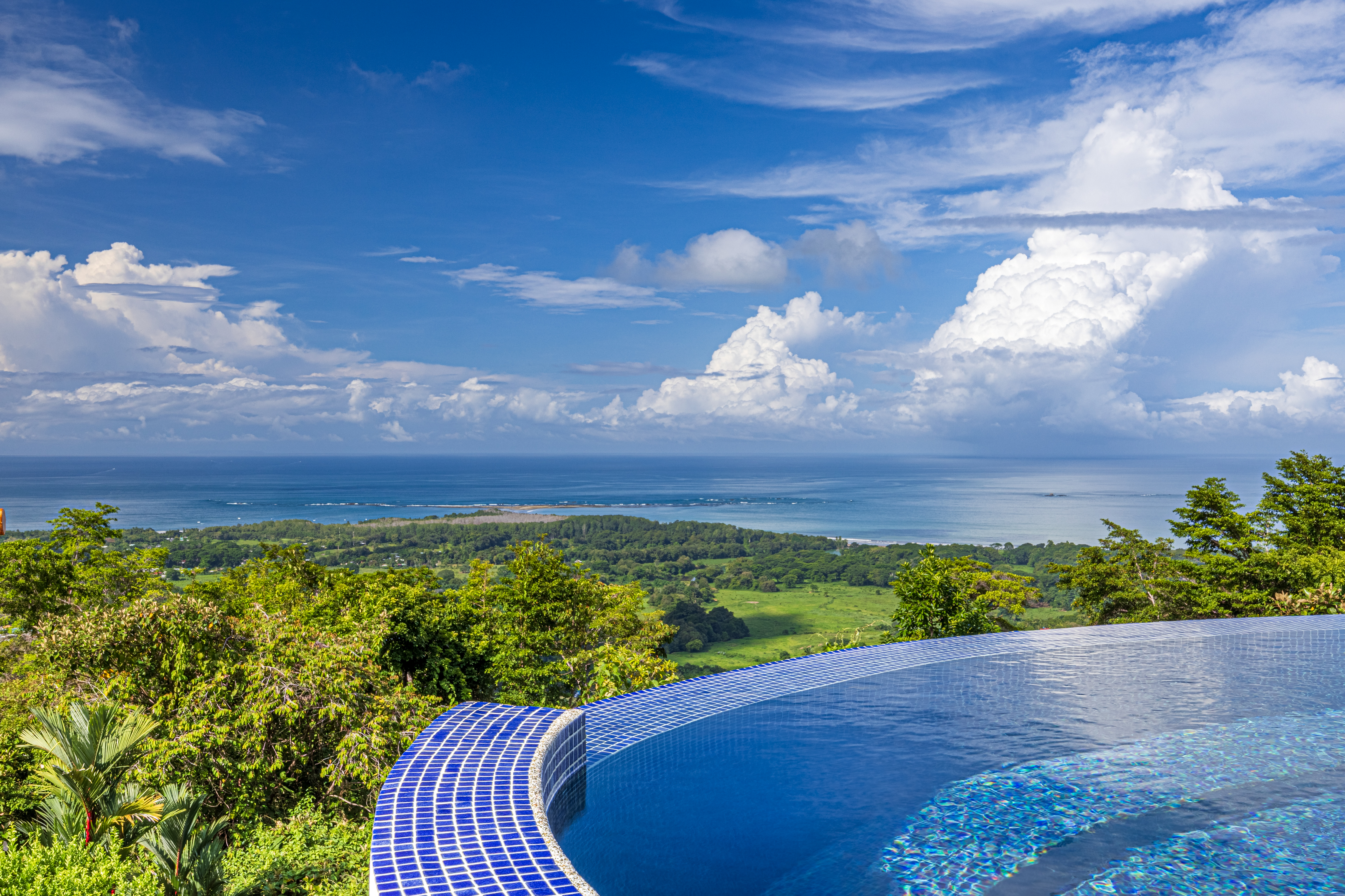 4 bed Single Family Homes For Sale in Uvita, Puntarenas - thumb 2