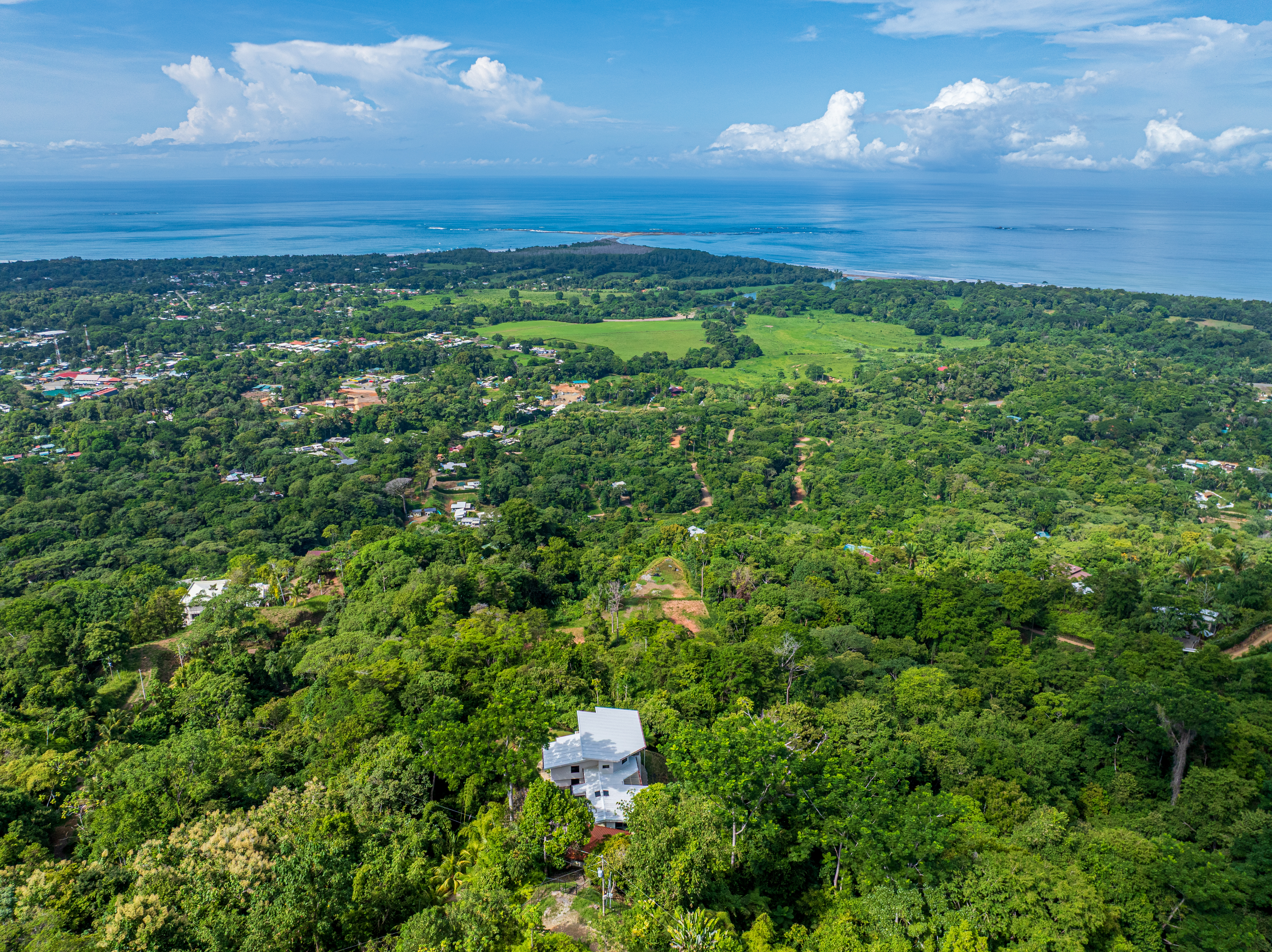 4 bed Single Family Homes For Sale in Uvita, Puntarenas - thumb 10