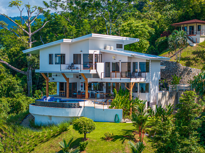 4 bed Single Family Homes For Sale in Uvita, Puntarenas - photo 11