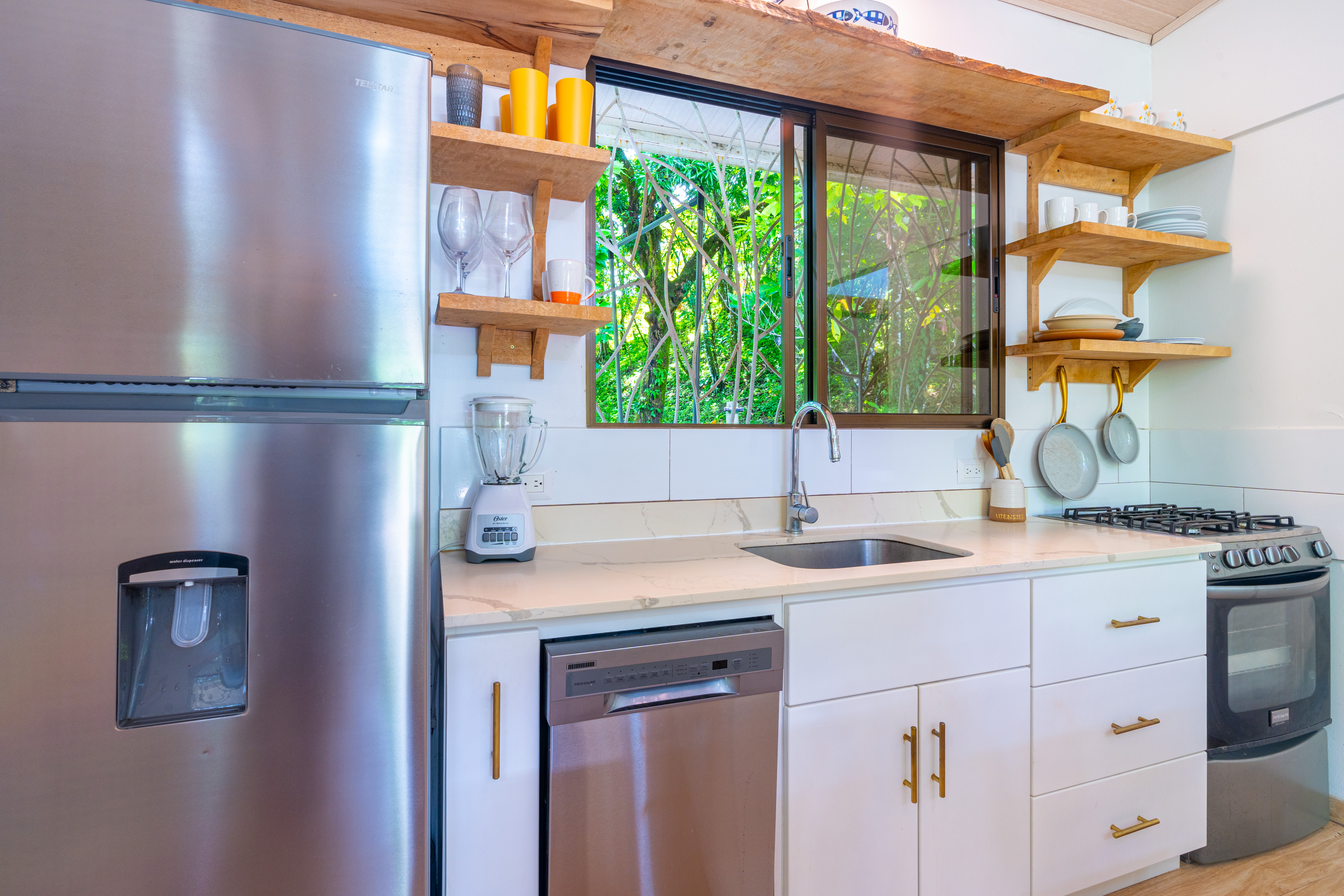 1 bed Single Family Homes For Sale in Ojochal, Puntarenas - thumb 16