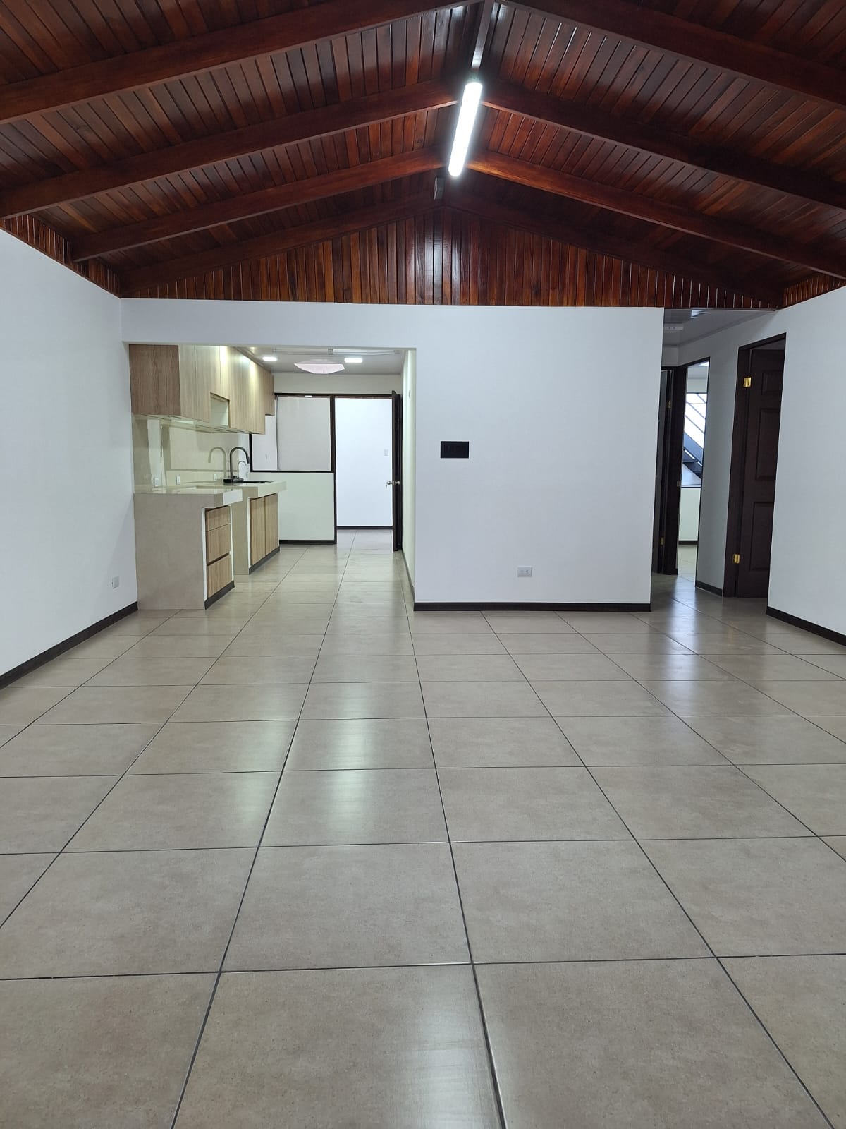 4 bed Single Family Homes For Sale in Desamparados, San Jose - thumb 3