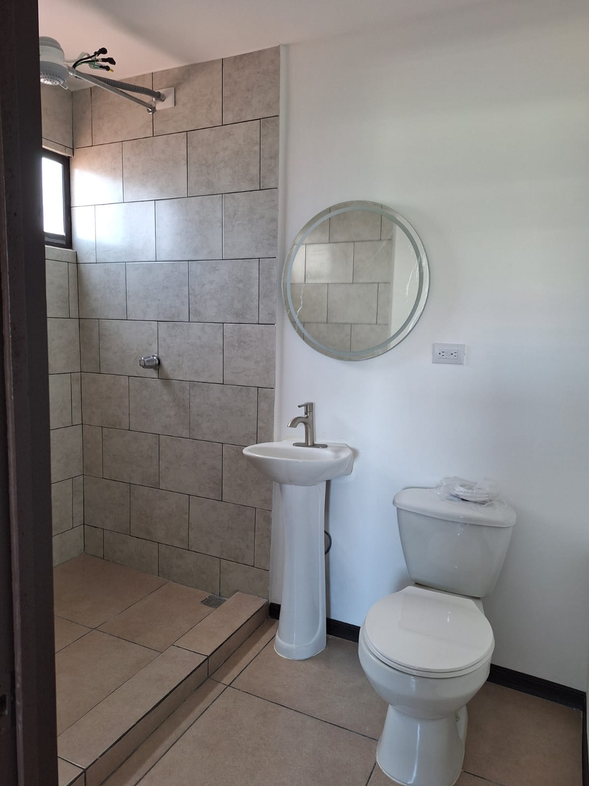 4 bed Single Family Homes For Sale in Desamparados, San Jose - thumb 8