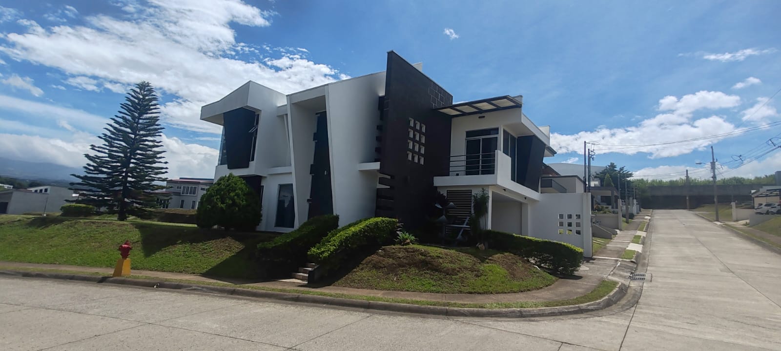 3 bed Single Family Homes For Sale in Grecia, Alajuela - thumb 2