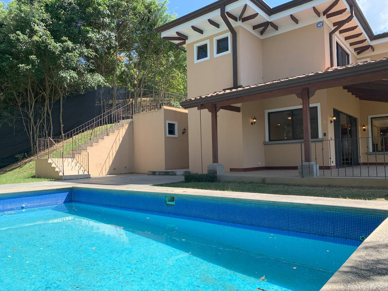 3 bed Single Family Homes For Sale in Santa Ana, San Jose - thumb 1