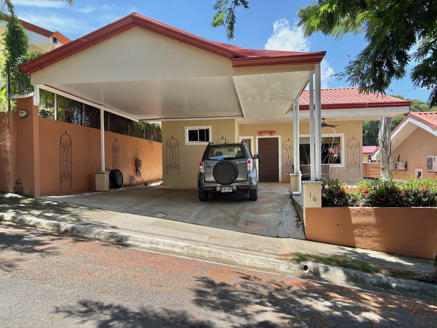 2 bed Single Family Homes For Sale in Jaco, Puntarenas - thumb 2