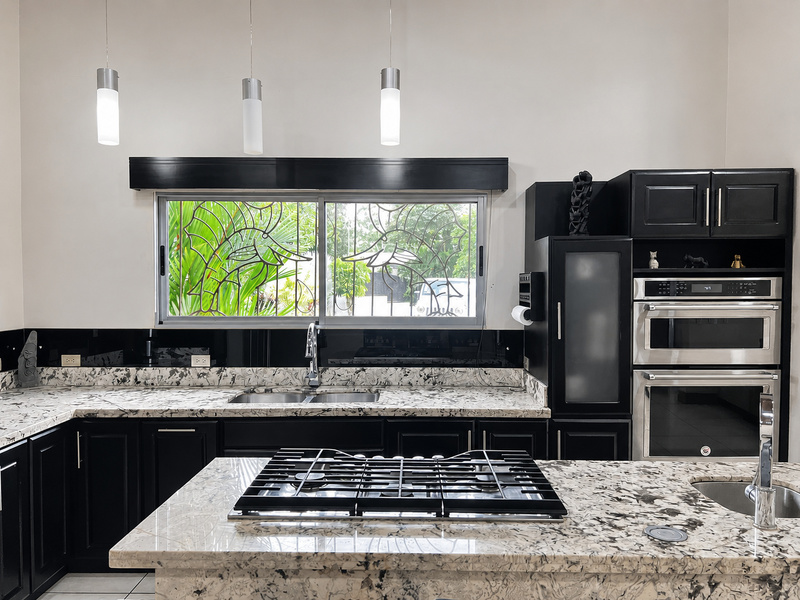 2 bed Single Family Homes For Sale in Quepos, Puntarenas - photo 9