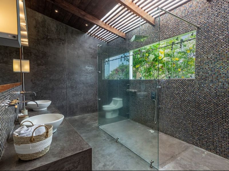 4 bed Single Family Homes For Sale in Santa Teresa, Puntarenas - photo 23