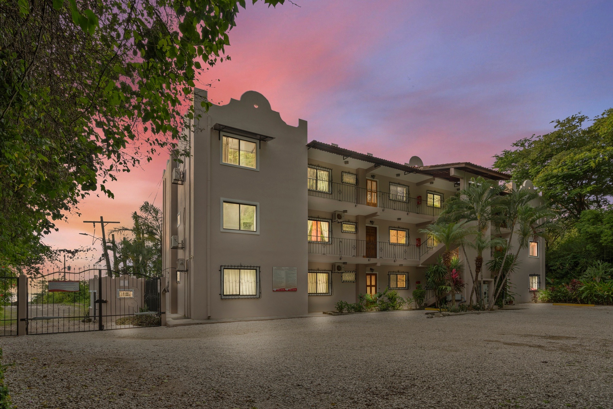 1 bed Condo For Sale in Tamarindo, Guanacaste - thumb 1