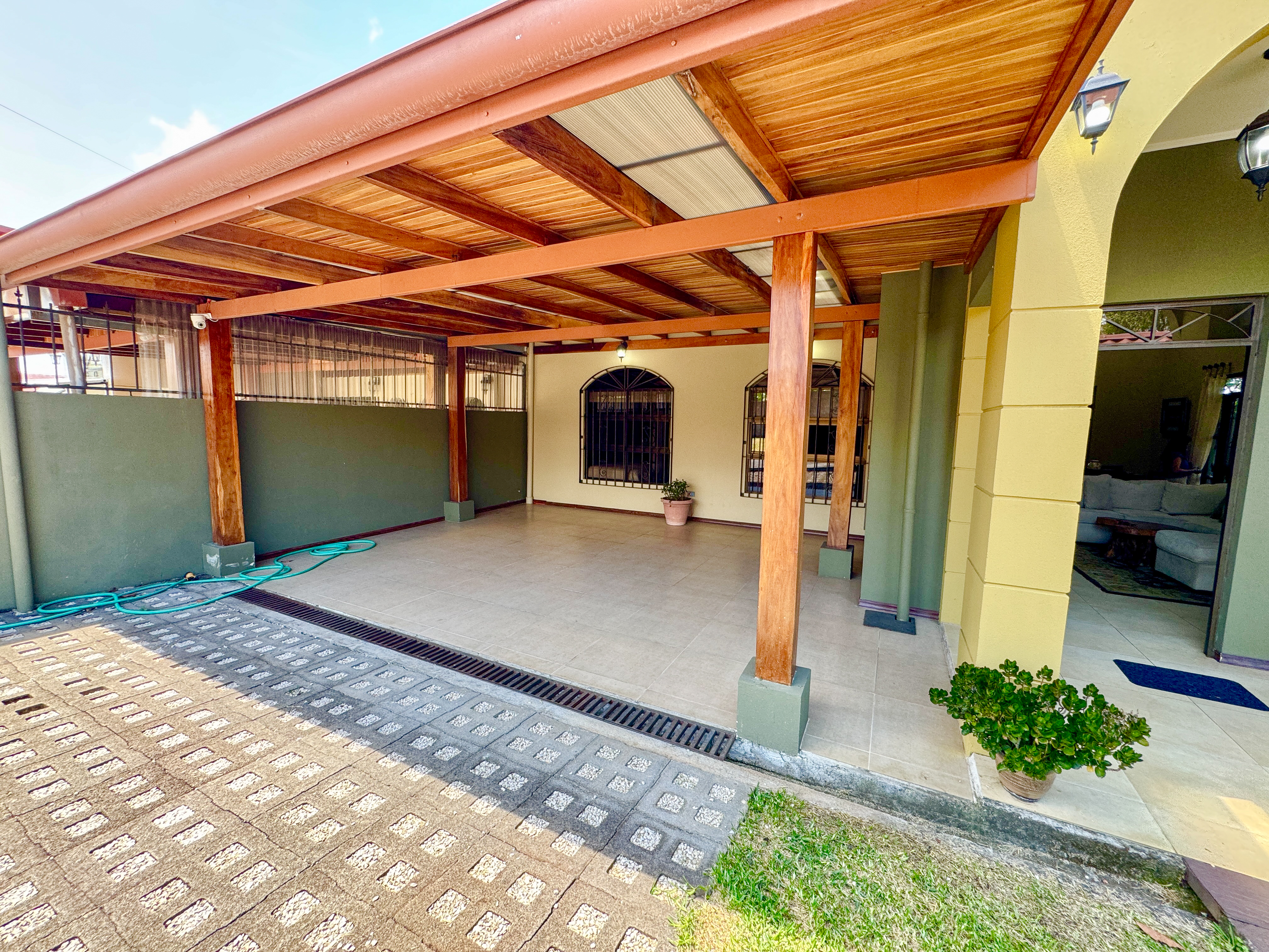 3 bed Single Family Homes For Rent in Grecia, Alajuela - thumb 2