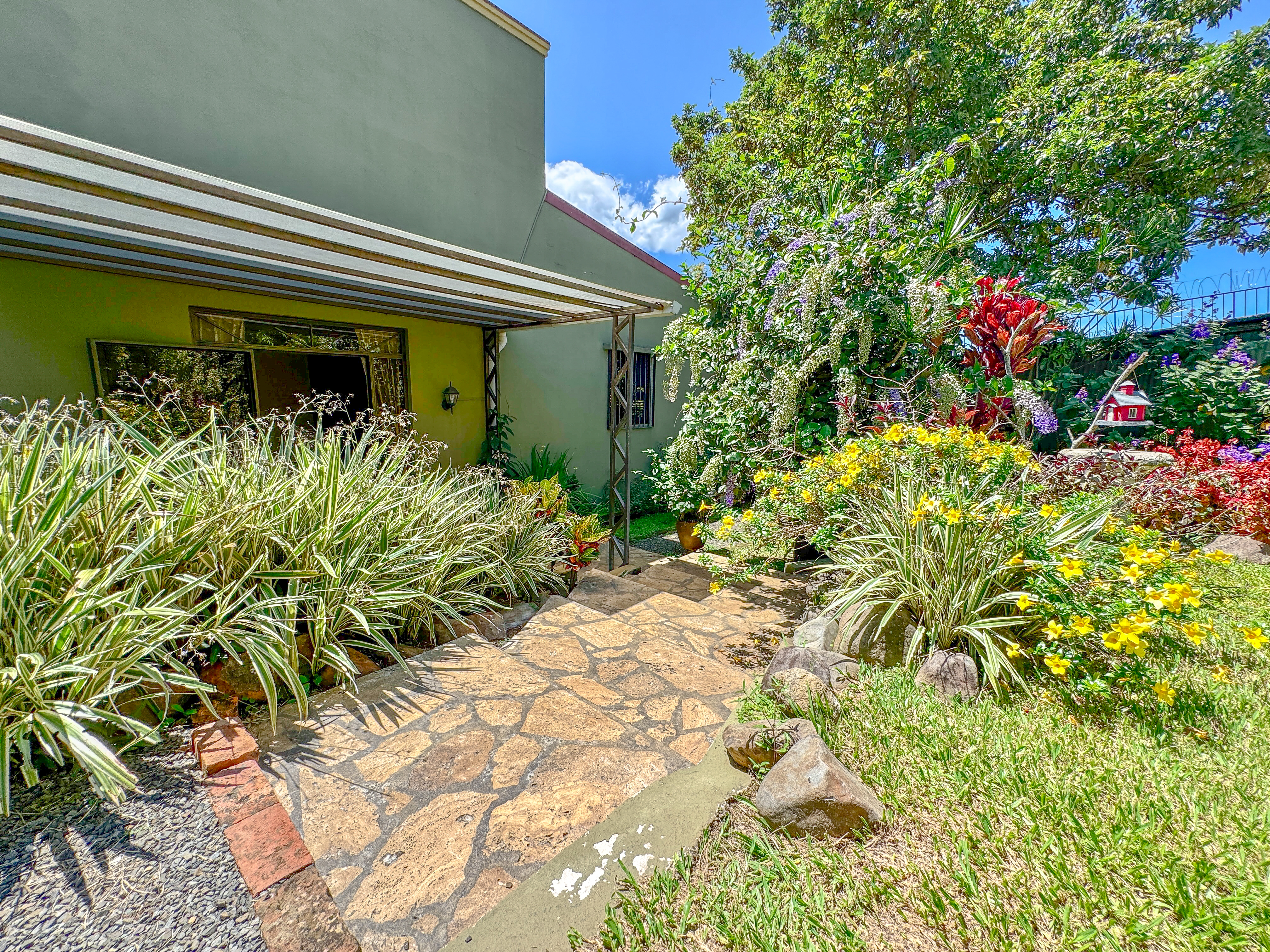 3 bed Single Family Homes For Rent in Grecia, Alajuela - thumb 4