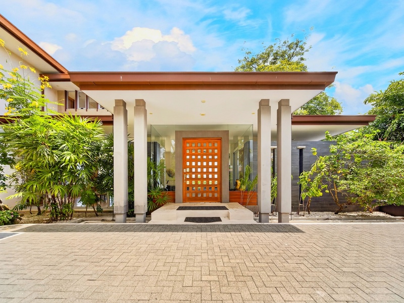 5 bed Single Family Homes For Sale in Manuel Antonio, Puntarenas - photo 27