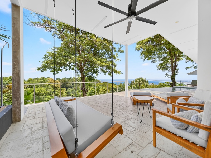 5 bed Single Family Homes For Sale in Manuel Antonio, Puntarenas - photo 2