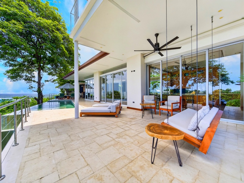 5 bed Single Family Homes For Sale in Manuel Antonio, Puntarenas - photo 9