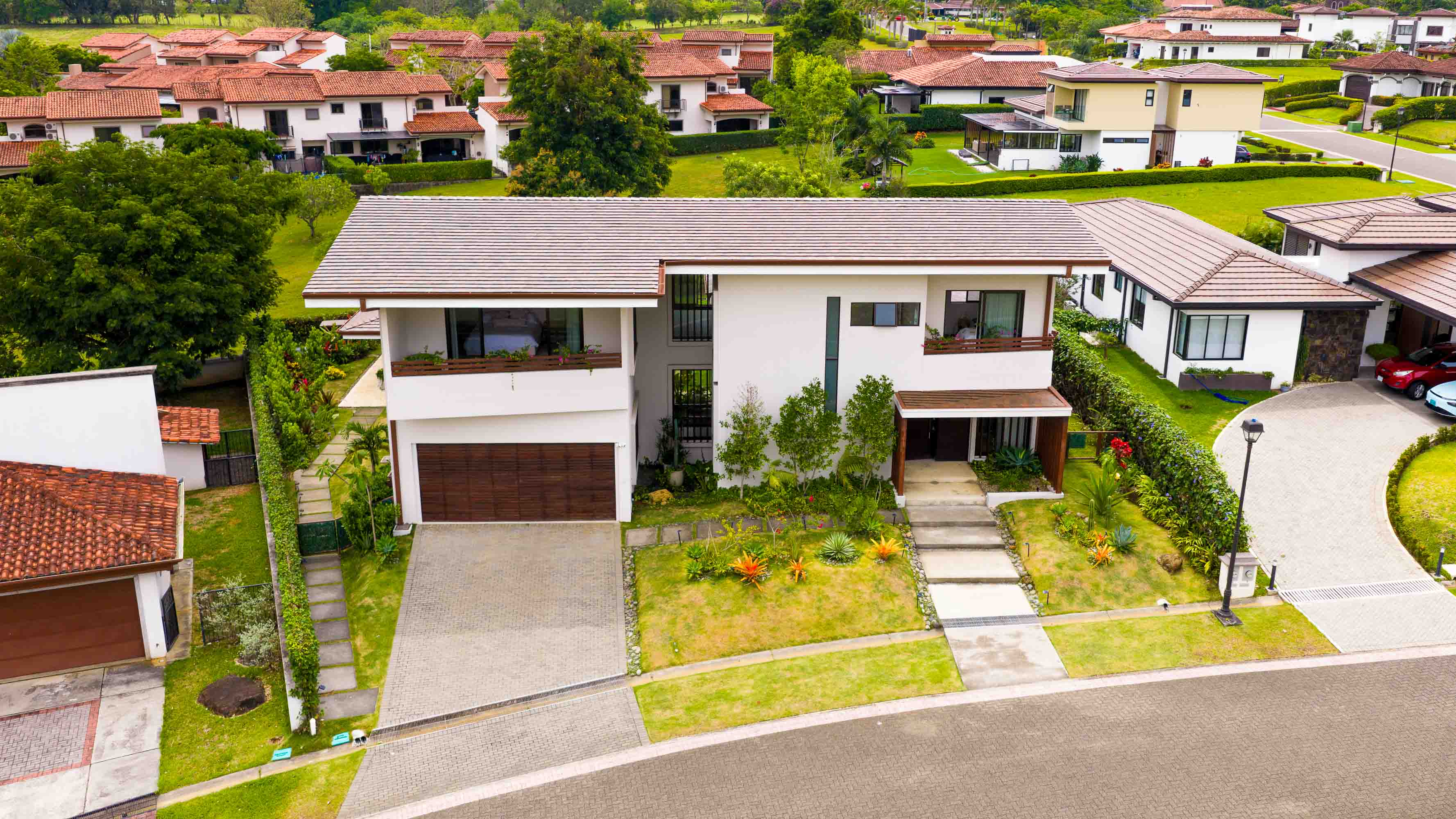 5 bed Single Family Homes For Sale in La Guacima, Alajuela - thumb 1