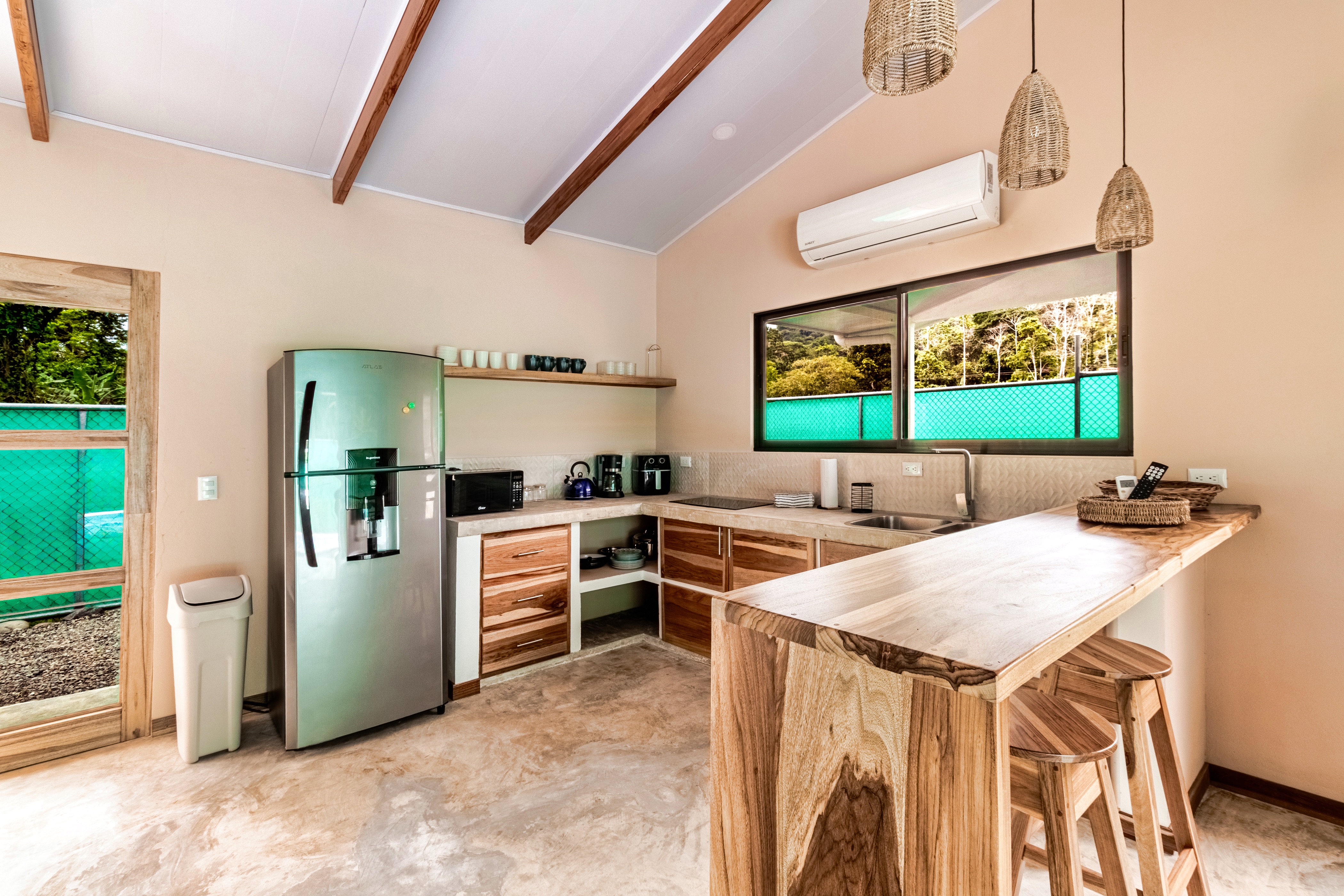 2 bed Single Family Homes For Sale in Cahuita, Limón - thumb 12