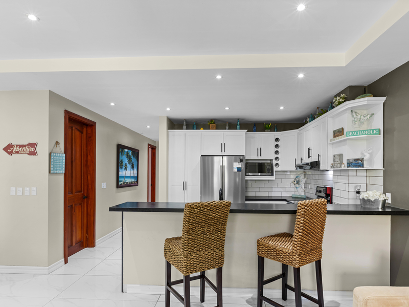 2 bed Condo For Sale in Jaco, Puntarenas - photo 6