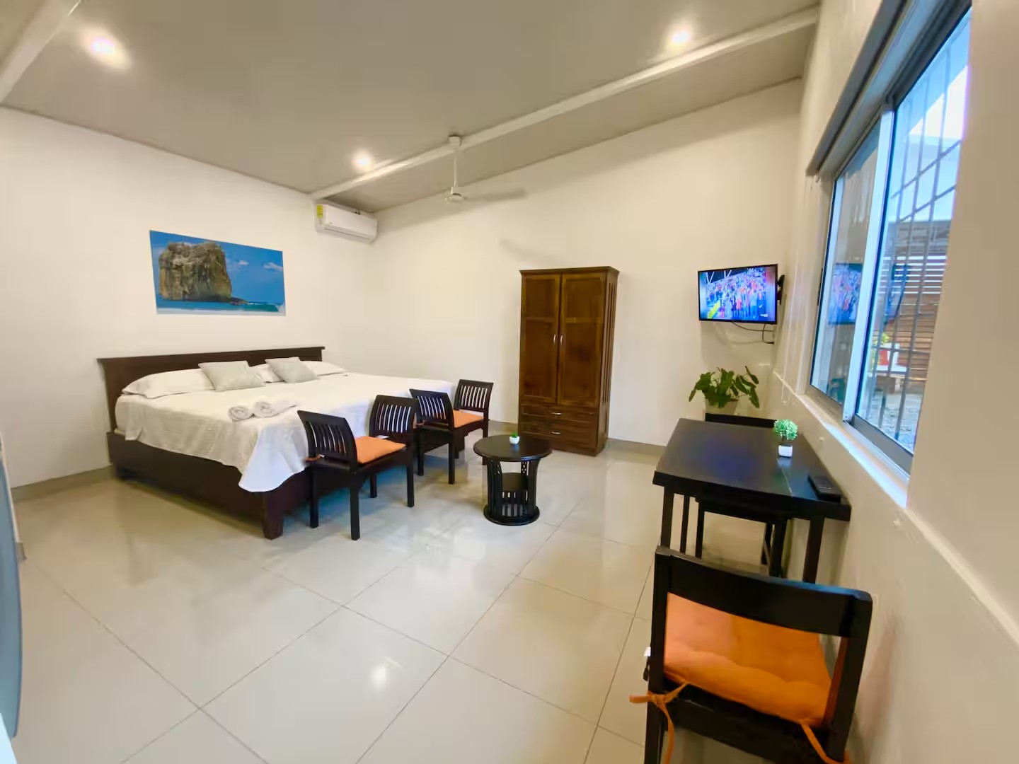 8 bed Single Family Homes For Sale in Jaco, Puntarenas - thumb 5