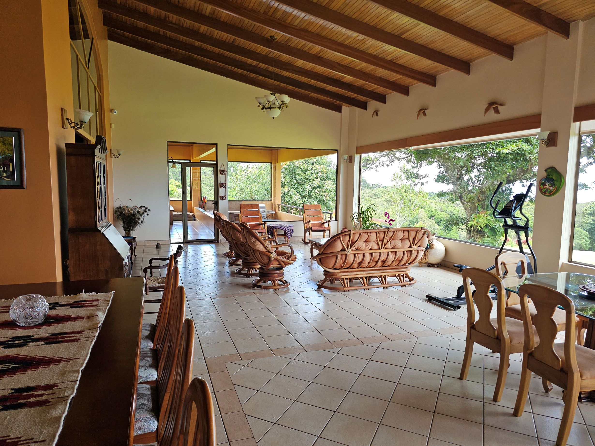 7 bed Single Family Homes For Sale in San Rafael, Heredia - thumb 5