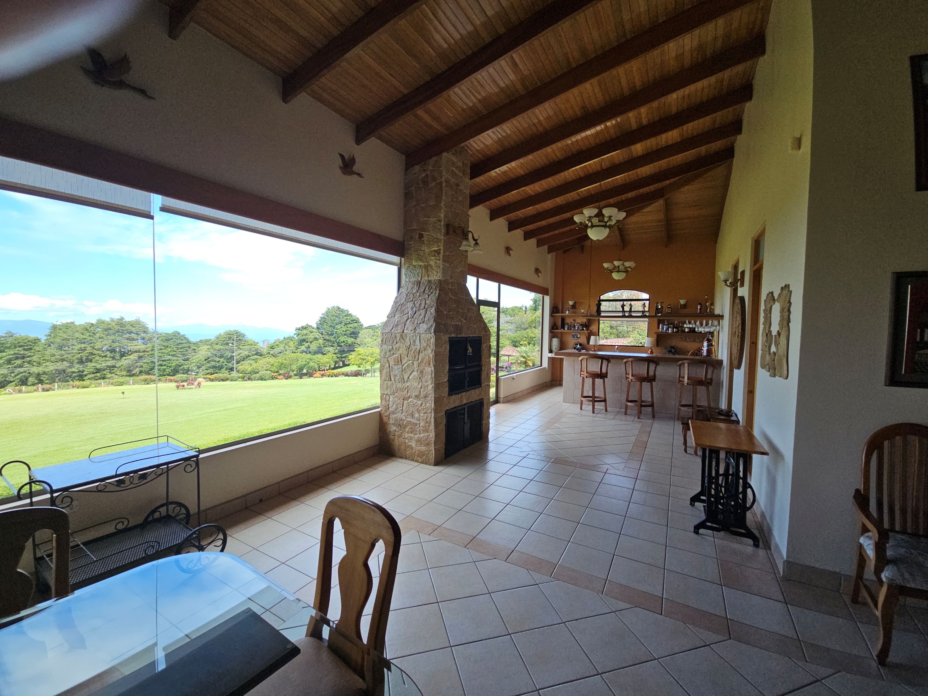7 bed Single Family Homes For Sale in San Rafael, Heredia - thumb 2