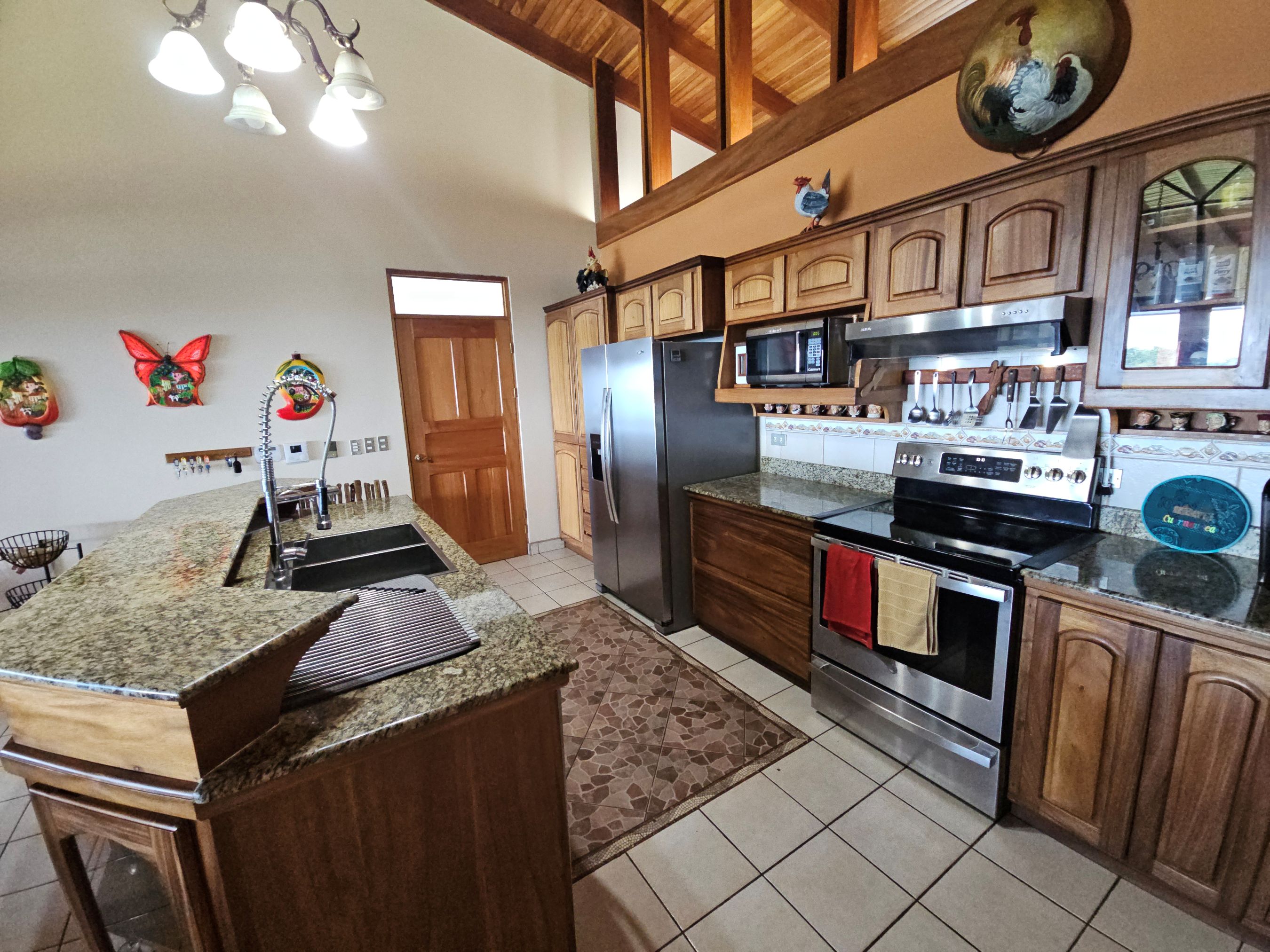 7 bed Single Family Homes For Sale in San Rafael, Heredia - thumb 9